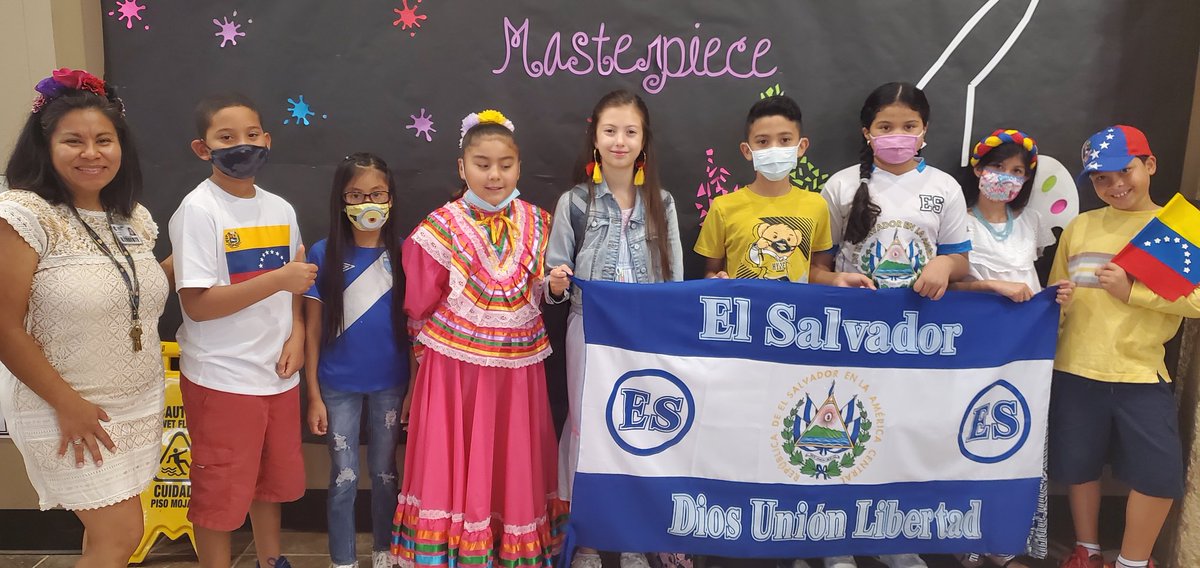 BilingualRocks's tweet photo. Students are embracing Hispanic Heriatge Month. #leopardlearn @KristenDBelcher https://t.co/uomQEbum9s