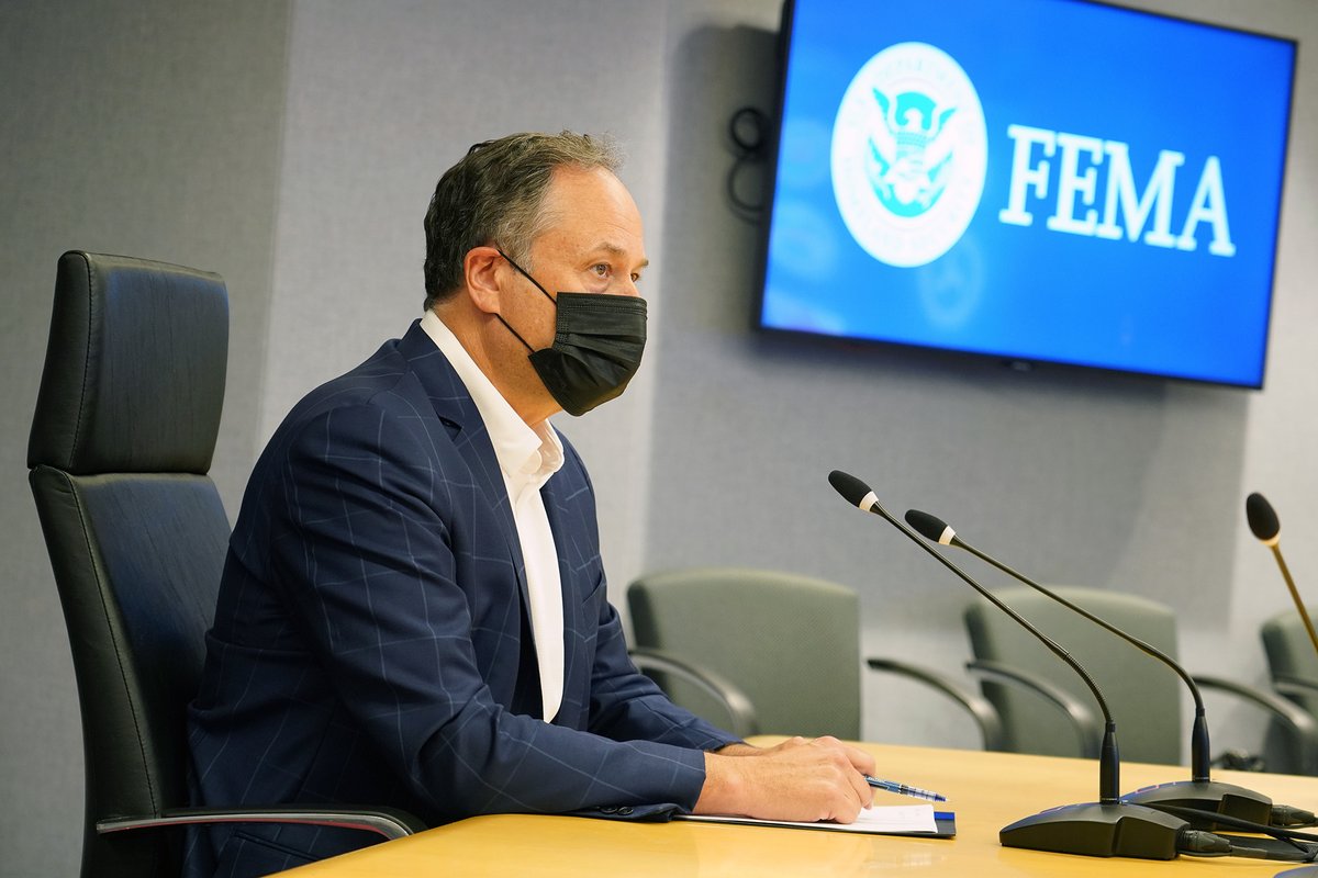 Such an honor having @SecondGentleman Douglas Emhoff at FEMA today. After a briefing from our senior leadership, he joined <a href="/FEMA_Deanne/">ARCHIVED: Deanne Criswell</a> for our employee town hall meeting &amp; took a tour of our National Response Coordination Center. Thank you for joining us- you're welcome anytime!