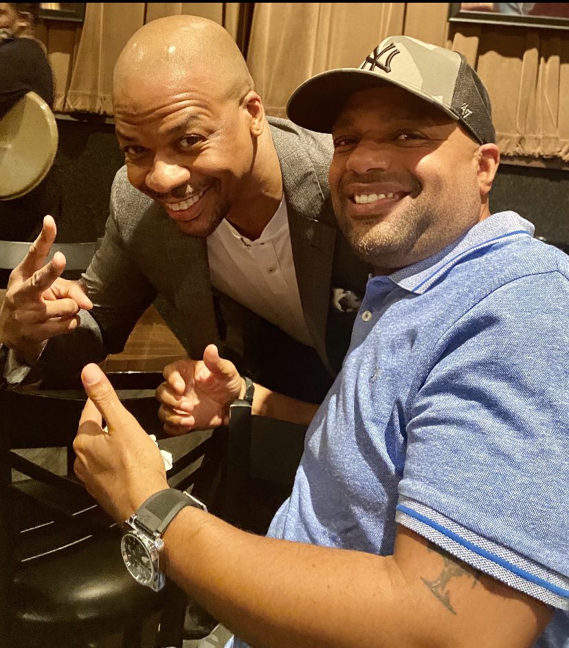 devonjonesent's tweet photo. Throwback Thursday: Was good seeing @ardiefuqua and @comediangodfrey rip it at Arlington Improv! Definitely a good night! #hellalaughs #repping #nyc #in #texas #arlington #improv #dallas #throwback #thursday https://t.co/5WvJFN8tpn