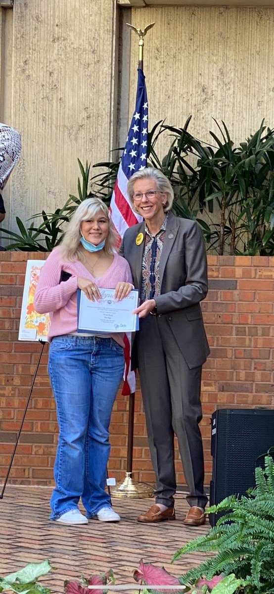 Blake students, Venecia Garcia &amp; Maggie Stockard receive awards from Mayor Castor for their winning Hispanic Heritage art pieces! <a href="/AddisonGDavis/">Addison Davis</a>  <a href="/SDHCMagnet/">HCPS Magnet Schools and Programs</a>  <a href="/HillsboroughSch/">Hillsborough Schools</a> <a href="/CityofTampa/">City of Tampa</a> <a href="/CityofTampa/">City of Tampa</a> <a href="/JSaltersHWB/">Jesse Salters</a> <a href="/JaneCastor/">Jane Castor</a>