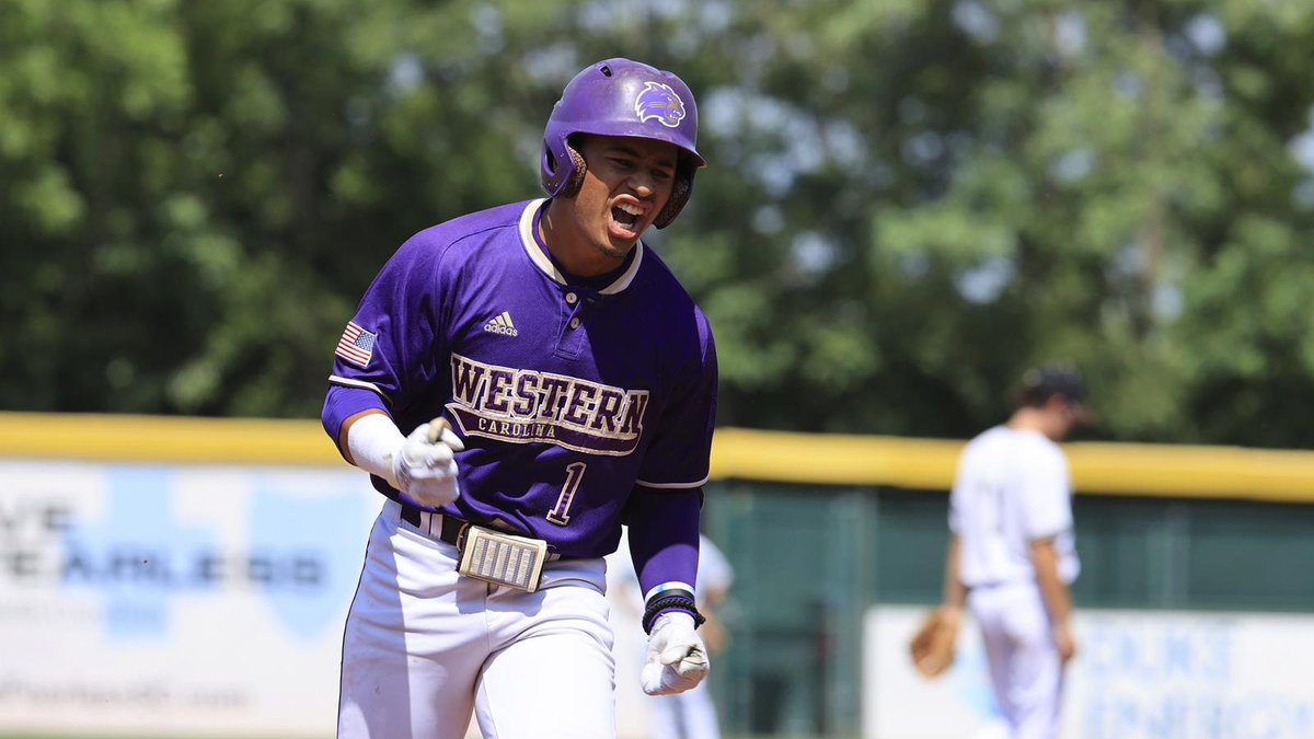 .<a href="/pas_ferreras/">Pas Ferreras</a> was a star as a freshman for <a href="/CatamountBSB/">Western Carolina Baseball</a>, and he made "a variety of challenging plays look easy" at shortstop in a fall scrimmage against Louisville.

<a href="/aaronfitt/">Aaron Fitt</a> was on hand and got a full report on WCU ✍️  

🔗 d1ba.se/3m818BW