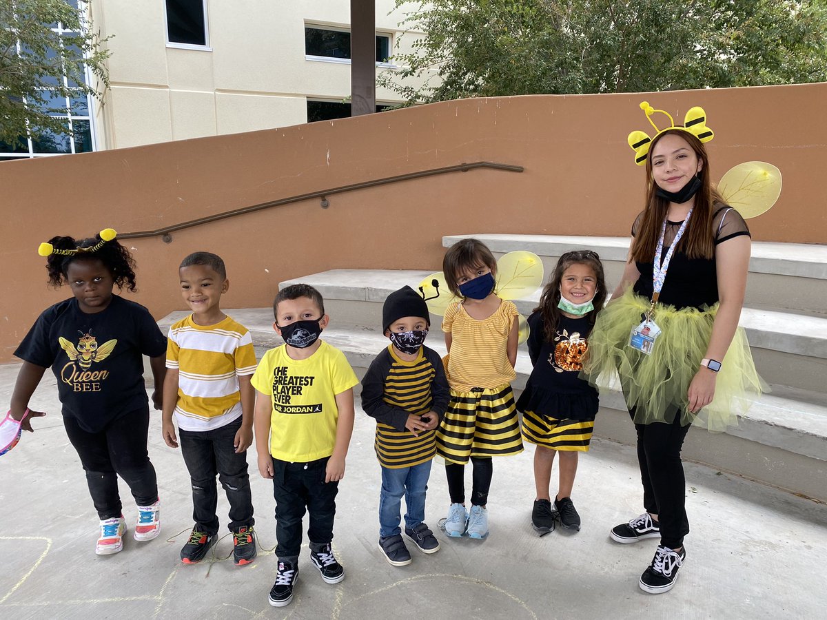 Choose to 🐝 kind 💛 #TeamSISD <a href="/PurpleHeart_ES/">Gloria Aguirre</a> @LRojo_PHES