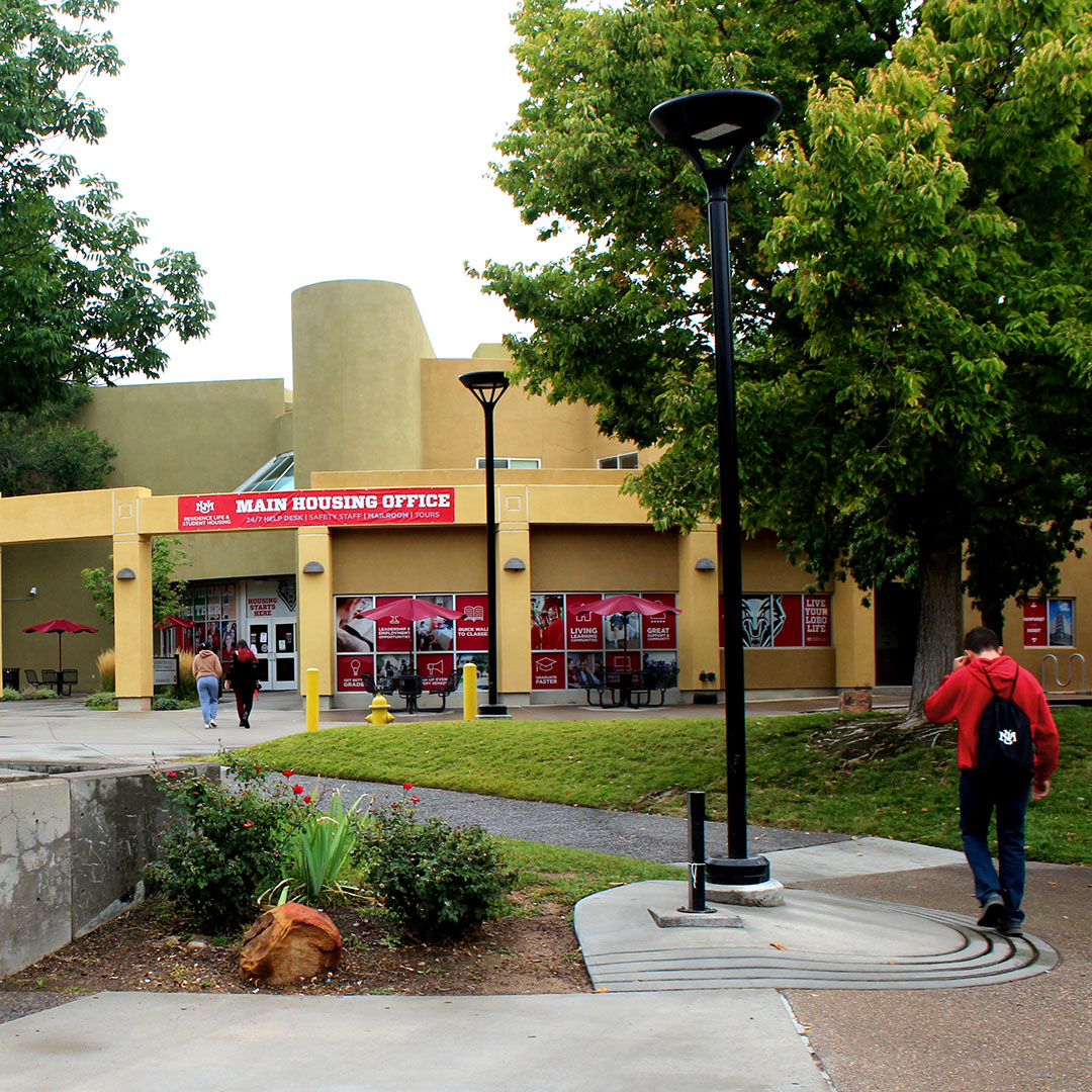 unmreslife's tweet photo. We had a refreshing rainy day today at #unmreslife 🌧 https://t.co/UZUzjwmSSh