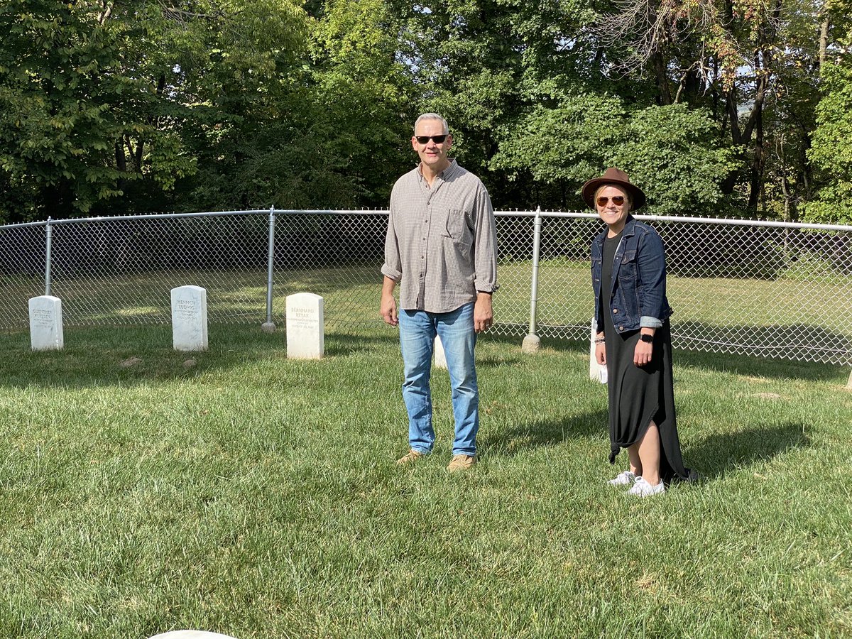 Gunsmoke06's tweet photo. Visiting US Disciplinary Barracks Cemetery with MG Dennis Lemaster and CPT (P) Maddie Wild #medcoe, #USACAC
@medcoe @usacac @TedMartin1775 @DennisLeMaster7 https://t.co/EZCteSSBsM