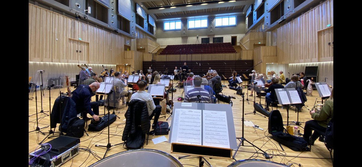 The multi-talented <a href="/chrisgoughmusic/">Christopher Gough</a> has been conducting the <a href="/RSNO/">Royal Scottish National Orchestra</a> for recordings of movements from his marvellous movie scores. 🎶❤️🎶

I look forward to performing more of his magnificent music in the months and years to come! 😁