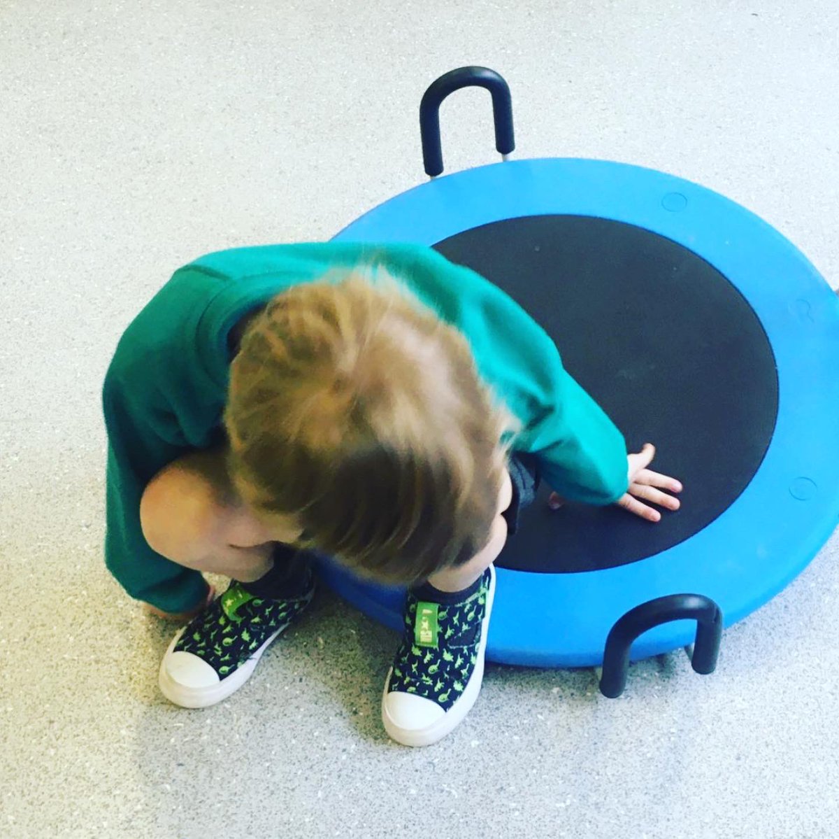 Springwood_Prm's tweet image. We are enjoying playing with our new sensory toys in #springbase1 #springhealthandwellbeing