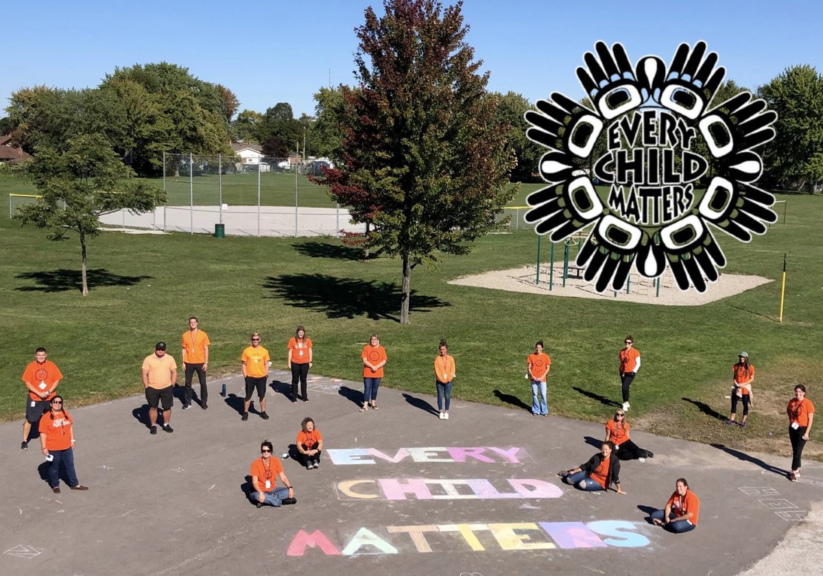 jen_gilpin's tweet photo. 🧡 Every Child Matters 🧡 Thanks to Mr. Edwardson’s class for sharing the message with our school community #QueenESarnia https://t.co/4VW5eGXqNe