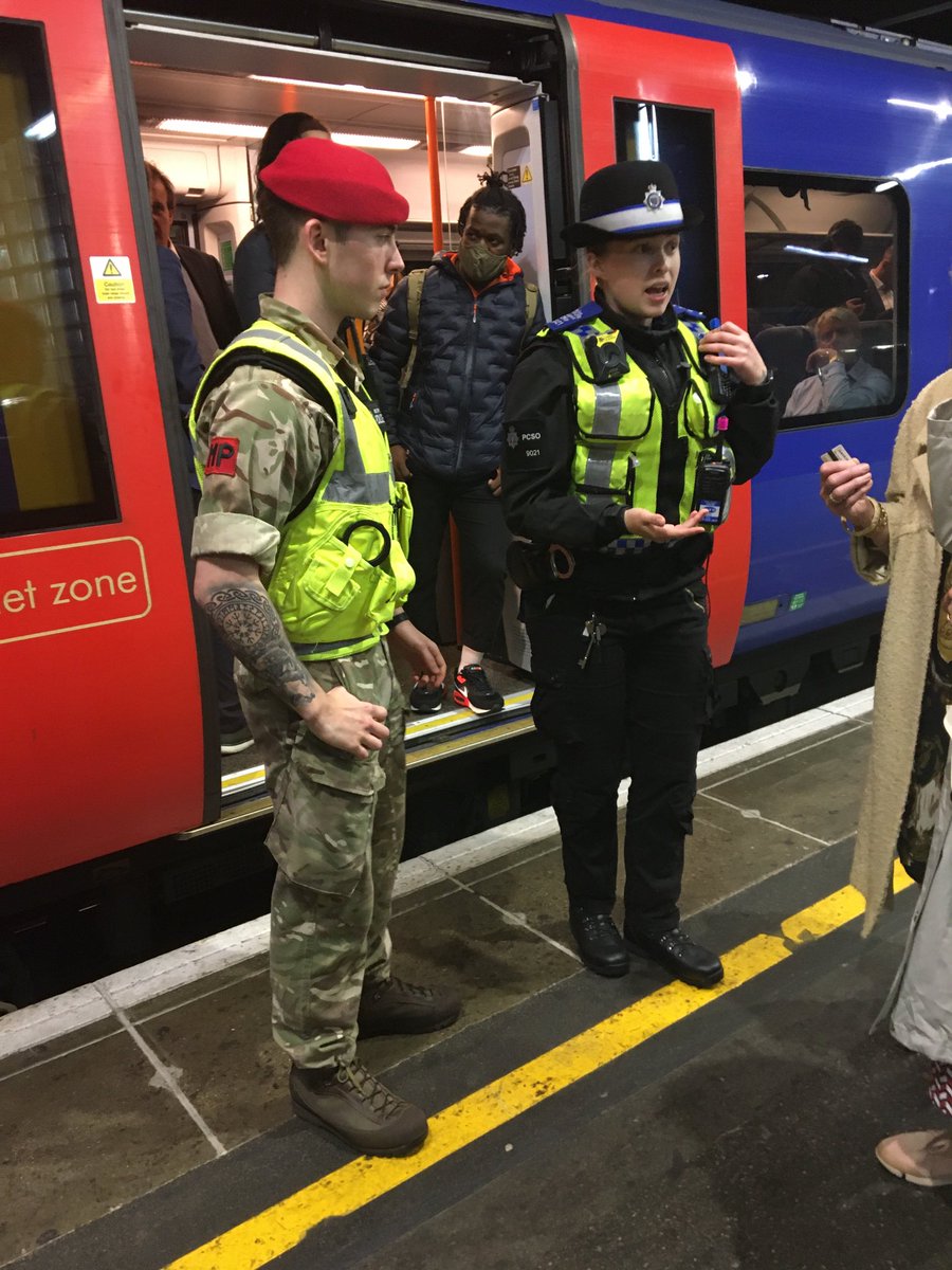 SeanHatcher100's tweet photo. Military police at Waterloo #chaos #brokenBritain #southwesternrailway #noservice #nocommunication https://t.co/14ZxJ13zPm