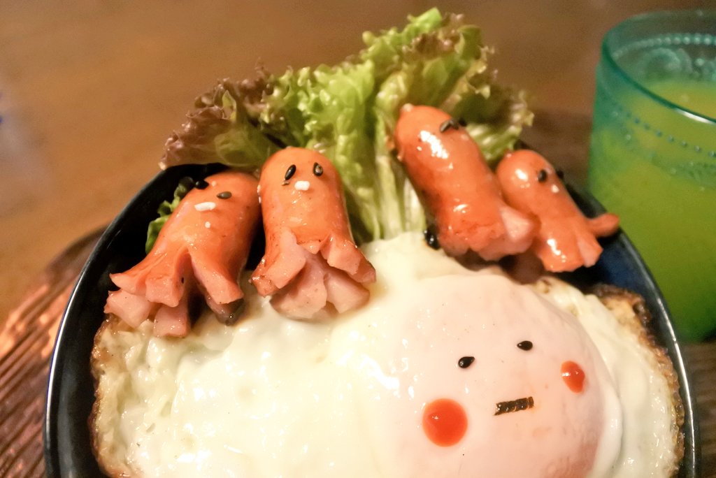 8frDcu8's tweet photo. おはようございます☀️
息子ちゃんの朝ご飯🍚🥢🥚🍳
お花のつもりが…
タコになってもうた…🐙
#おはようございます
#朝ご飯
#たまごだいすき https://t.co/MQB1GOAEq2