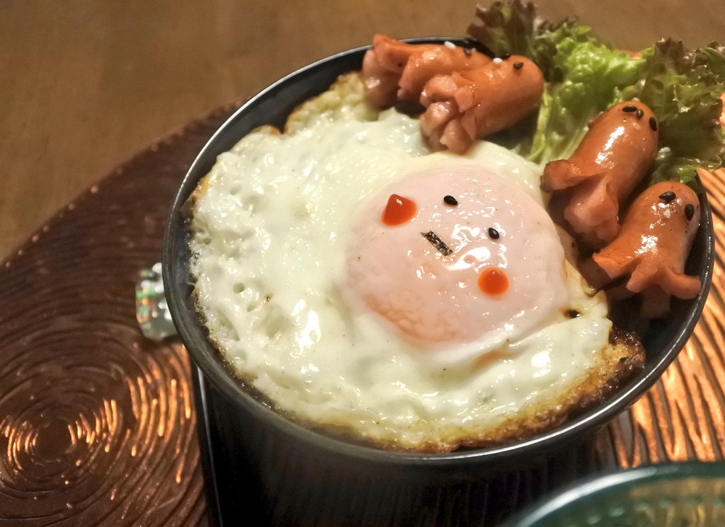 8frDcu8's tweet photo. おはようございます☀️
息子ちゃんの朝ご飯🍚🥢🥚🍳
お花のつもりが…
タコになってもうた…🐙
#おはようございます
#朝ご飯
#たまごだいすき https://t.co/MQB1GOAEq2