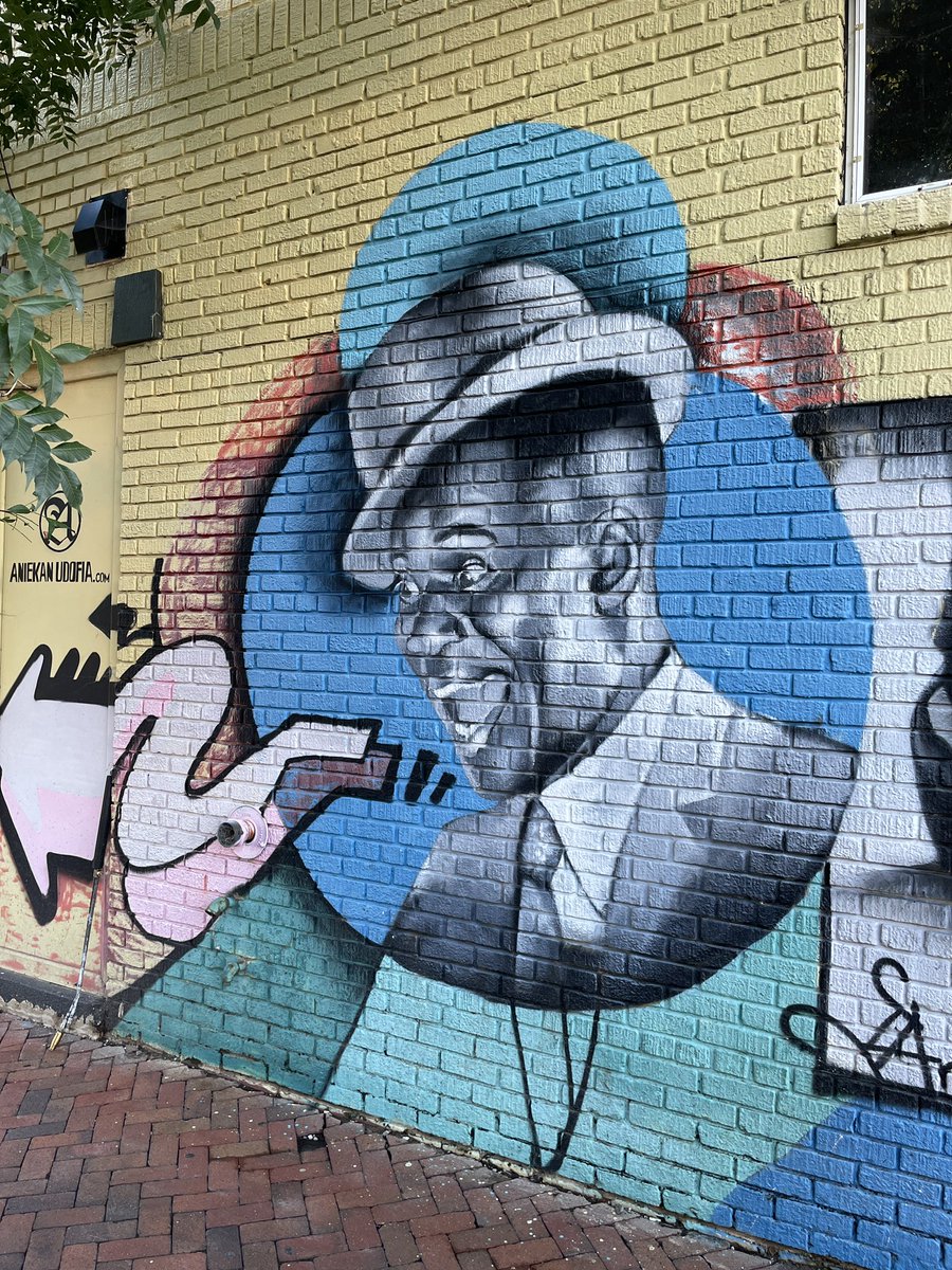 On the <a href="/thevalentinerva/">The Valentine</a> Jackson Ward Mural Walking Tour atm! The murals tell some history of the neighborhood. #rva #bojangles #Aniekan #Udofia #tellthestory