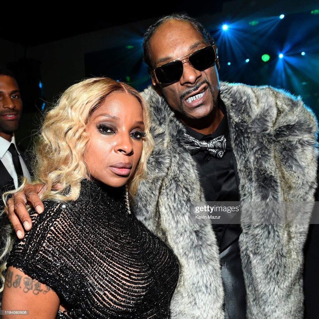 LesNews's tweet photo. #kendricklamar #maryjblige #SnoopDogg #DrDRE et #Eminem vont chanter à la mi temps du #SuperBowl le 13 février prochain à #Inglewood via @ap #SoFiStadium https://t.co/bCIa5U5BWG