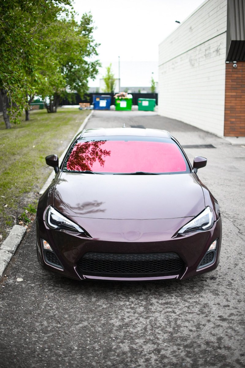 LuminousTints's tweet image. Our Royal Red chrome tint paired with this 3M Black Rose wrap goes so hard! 🔥
👉Tag someone who has a build that this would look sick on!
📨 Interested in a sponsorship? DM us today!
🛍 Shop our collection: luminoustints.com
🌎 Worldwide shipping
#luminatetheworld