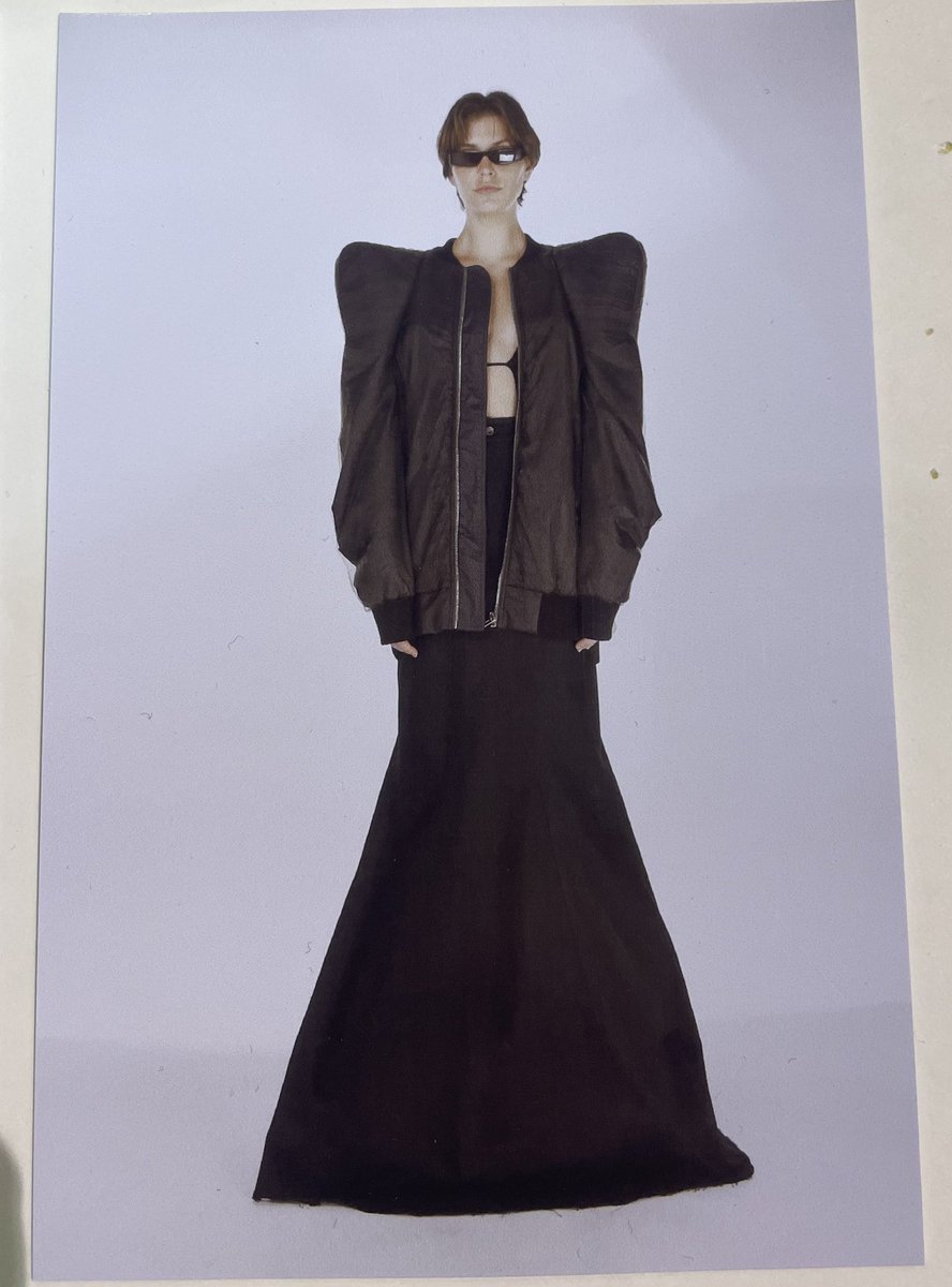 bruuuccee_'s tweet photo. RICK OWENS SS22 https://t.co/fkamYOKK4f