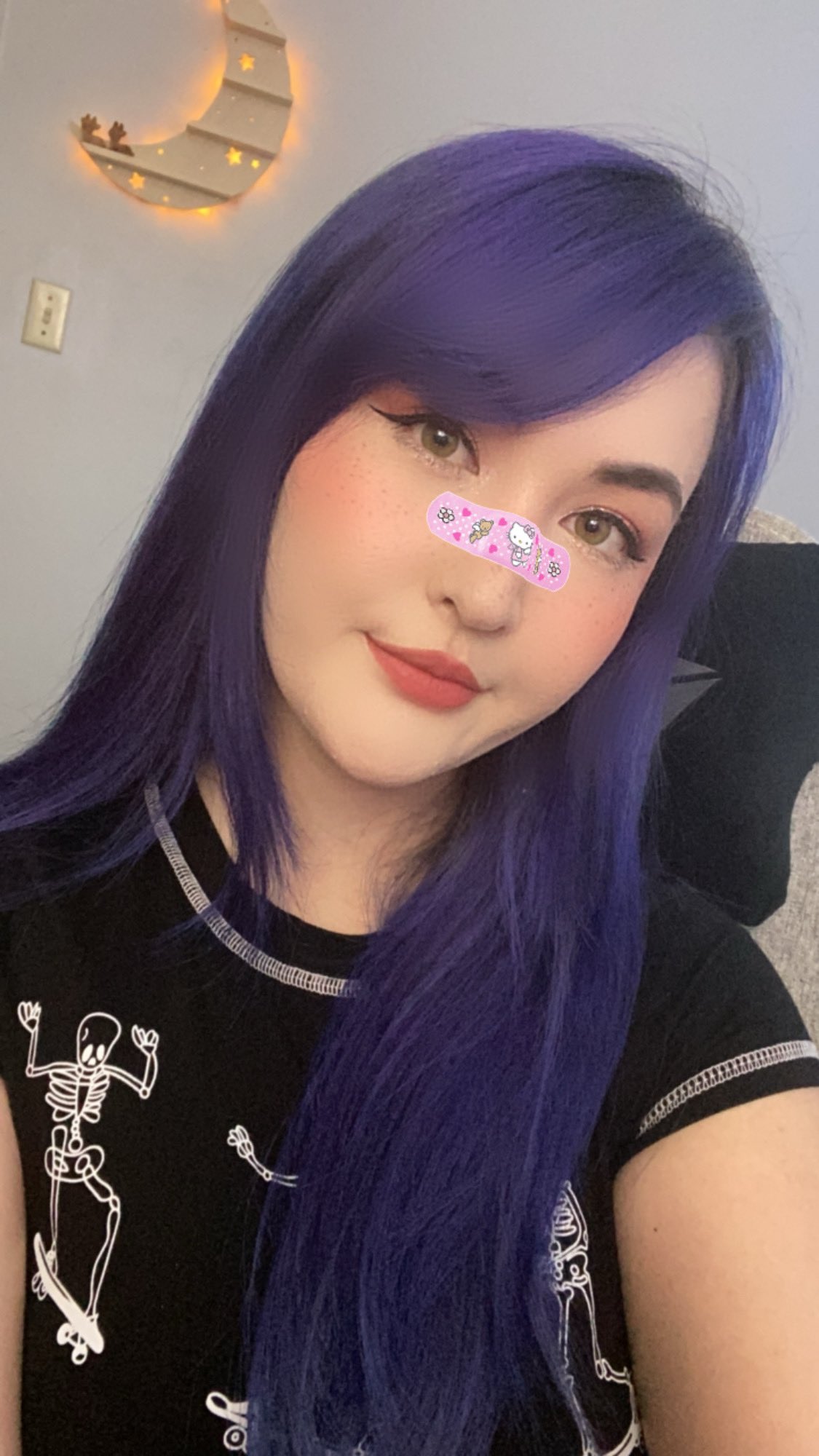 Sara Moon🌙 on Twitter: "Finally streaming some New World  https://t.co/iU1zp8B1SV https://t.co/ztGmM3VYZM" / Twitter
