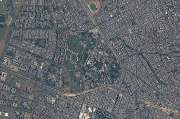 ¡Nuestra amada @un_bogota fotografiada desde la <a href="/Space_Station/">International Space Station</a> (Estación Espacial Internacional) en 2010!!! 
La foto fue tomada a ~400km de altura por la expedición 22 al laboratorio orbital.
 
Fuente: flickr.com/photos/nasamar…
@DollyMontoyaU <a href="/MemoriaUN/">Memoria UN</a> <a href="/Ronaldfvargass/">Ronald Vargas</a>