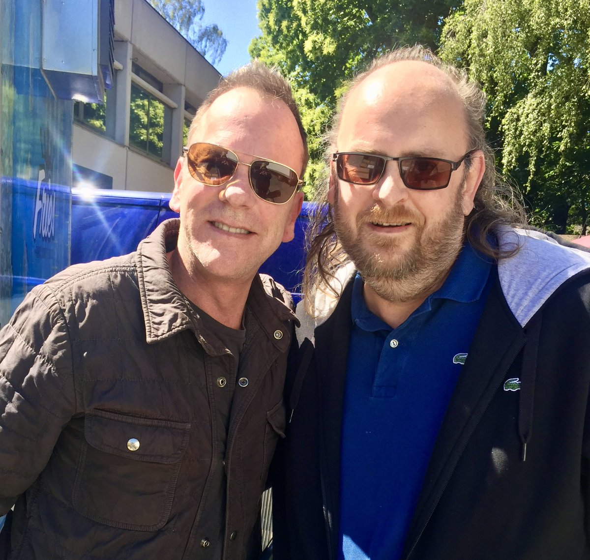 m_ballantyne's tweet photo. @RealKiefer @BHarrisCountry Looking forward to seeing you again in Norwich, your an amazing singer. 😀 https://t.co/WaNGHJWuqK