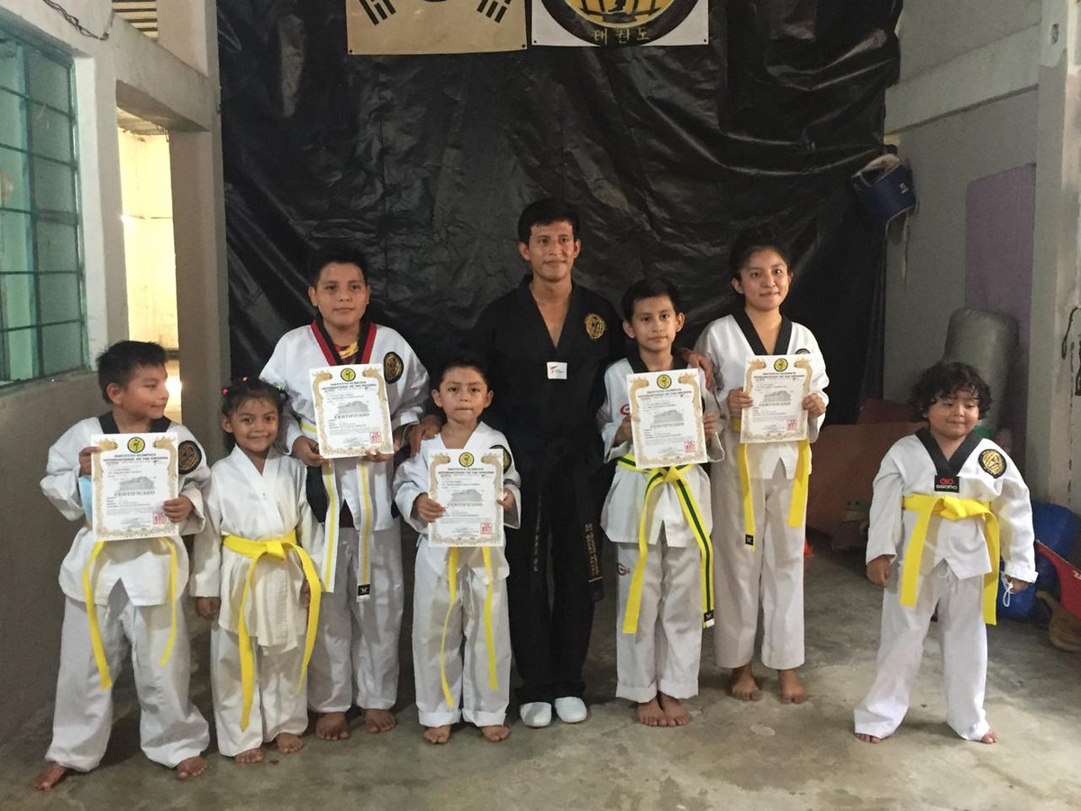 IOITKD's tweet photo. 💛🖤 🥋 🖤💛

Felicidades a todos los evaluados de la escuela IOI Salto de Agua, quienes siguen avanzando en su promoción de grados menores, junto a su profesor Eddi Velázquez. 

#Chiapas #Taekwondo #Jueves #FelizJueves https://t.co/VmuAOYLOEk