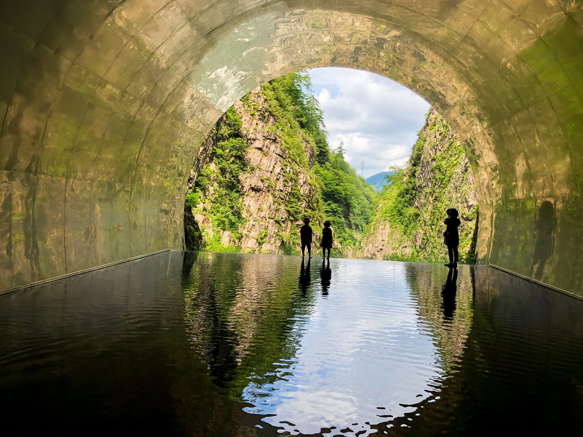 ippei_peipei's tweet photo. ◆Travel Blog in Niigata◆
"清津峡渓谷トンネル"  Gorge Kiyotsukyo

Consisting of magnificent rock walls and a clear, pure stream, Kiyotsu Gorge is one of Japan’s most scenic destinations.
Now, it is very popular for an instagrammable spot! https://t.co/Q3UVGGQz45