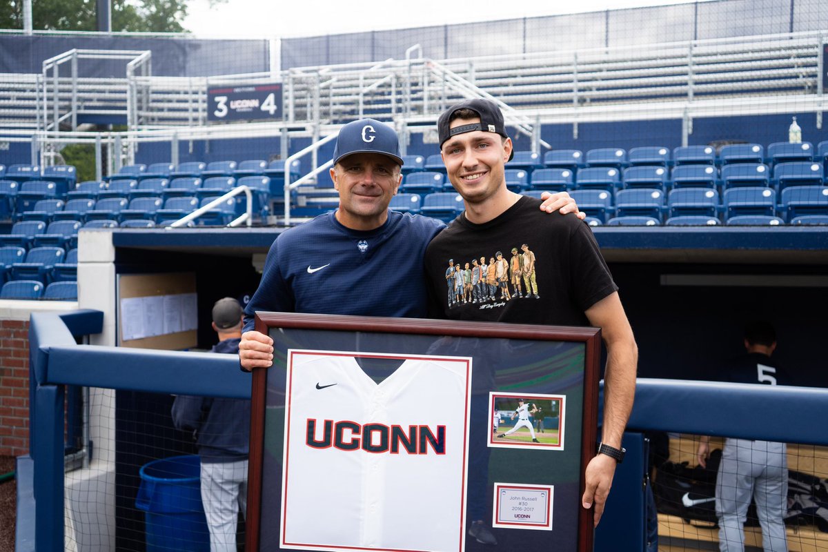 UConnBSB's tweet photo. So great having this guy back today! 

@JRtrey11 earned his framed jersey after going back and getting his degree! #Pillar1 https://t.co/FKCs9qScUb