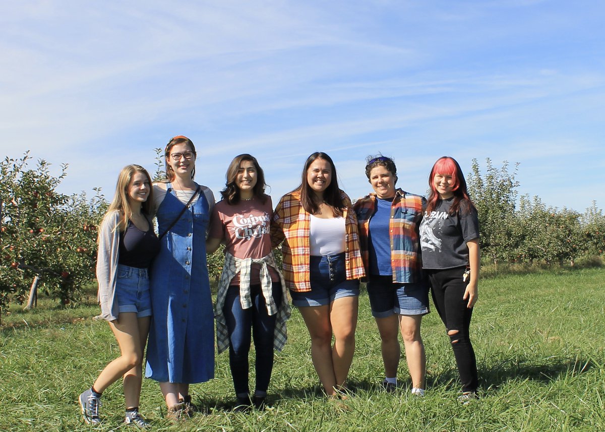 RiverChem's tweet photo. My lab group has been working really hard and we all needed a break. So we took advantage of the beautiful weather to go apple picking - and got our first group photo (taken by the talented @haley__mclean). Look at this amazing group of scientists I'm lucky enough to work with! https://t.co/buCCyRKfGW