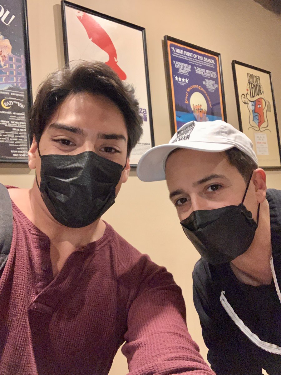 jmichaelartist's tweet photo. When you finally meet @Lin_Manuel. https://t.co/DsNaIK2T5d