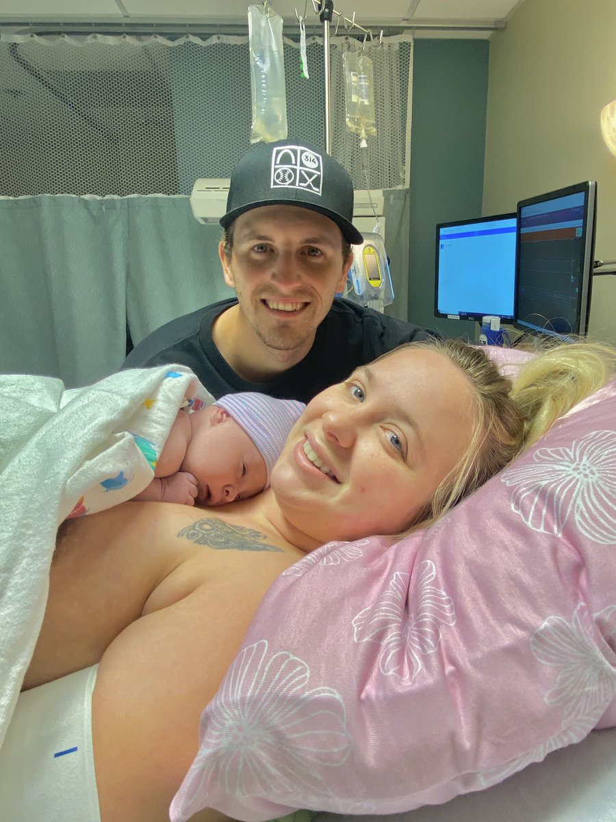 CamSmith_003's tweet photo. Delaney Rose 🌹 

@JordanRoehl 
#myworld
#GirlDad💕 https://t.co/F8s04md1Bk
