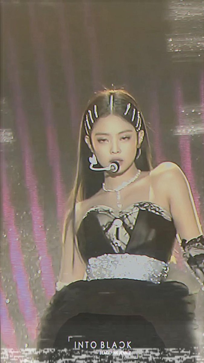 Jisoo_fr's tweet photo. Jennie en 144p le rezo basta 🛐🛐 #jenniepretty #jenniepure #jennieprincess  #jennieperfect https://t.co/OLIuP5QtQp