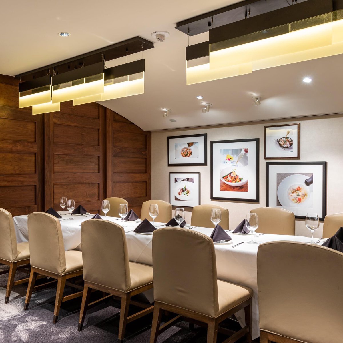 triswoodlands's tweet photo. Planning a private event? Here's a peek at our Panther Creek room that can accommodate up to 20 guests. Visit us online to view our private dining menus, take a virtual tour of each of our private rooms and more! https://t.co/xLD8EjhOKz https://t.co/XcKXeIDhhl