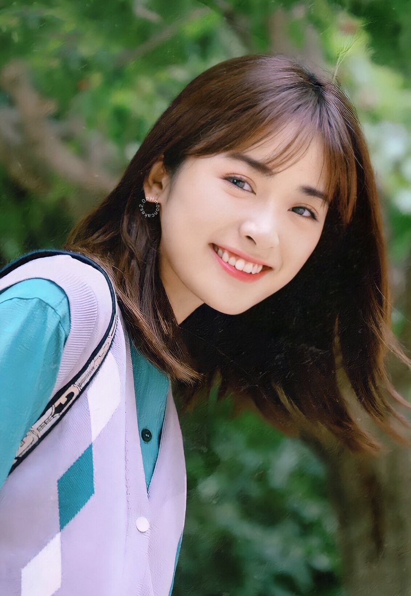 PHmooncakes's tweet photo. Beautiful moon 😍❤️‍🔥 Her hair 🥰

#ShenYue 
#沈月 https://t.co/JSQg0aPqmi