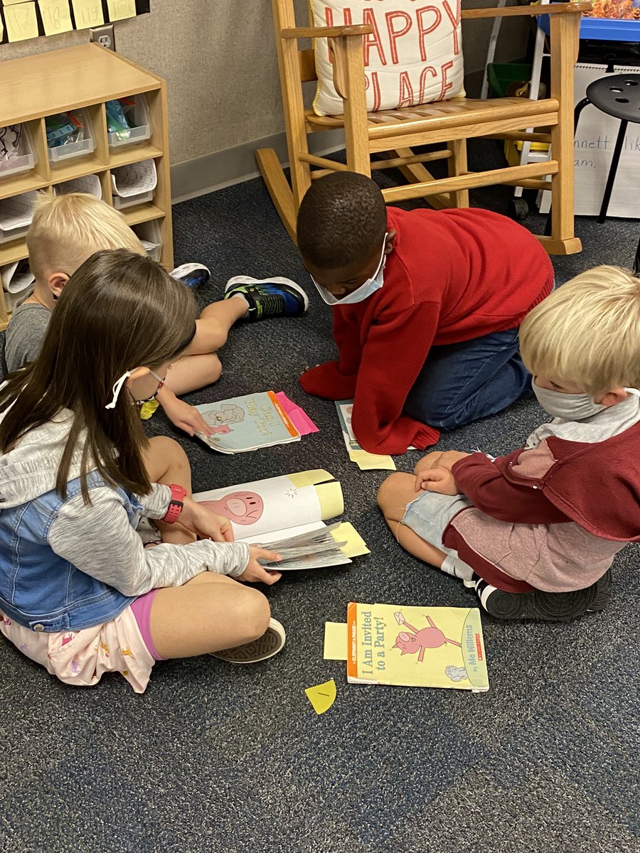 bachmann_ashlee's tweet photo. Why are Mo Willems’ books ALWAYS all checked out when we visit the library?  These first grade writers are investigating what he does to make his books so wonderful. We want to try some of his craft moves in OUR writing! @HPEPatriots https://t.co/21FOiq5aKd