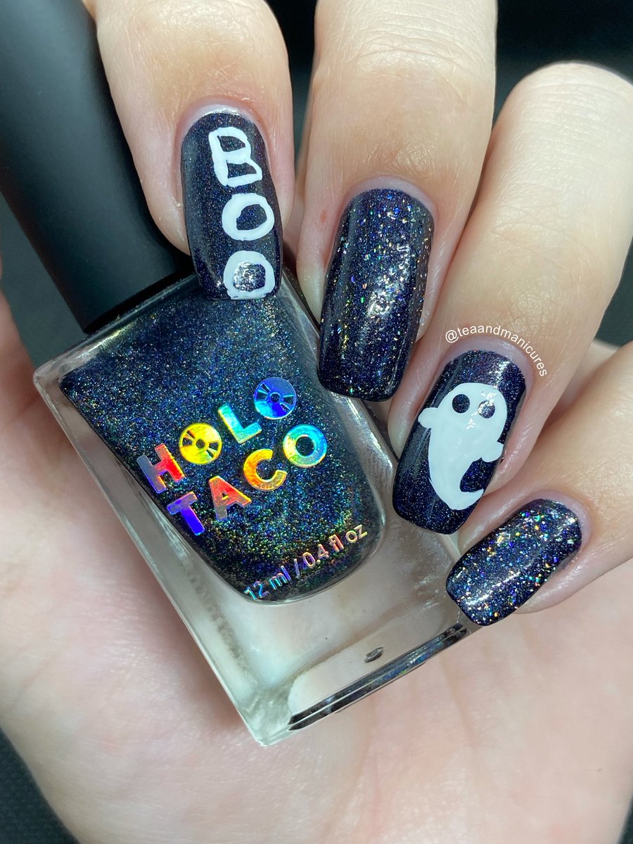 nataliakulaaa's tweet photo. Sp00ky szn 👻👻 #spookymonth #spoopy #ghostnails https://t.co/tdyheY0zwK