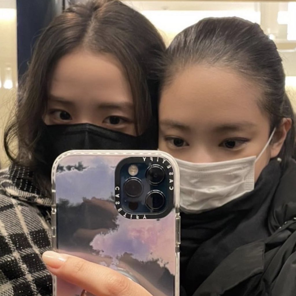 jnkstyle's tweet photo. https://t.co/cXMaEYrz1H