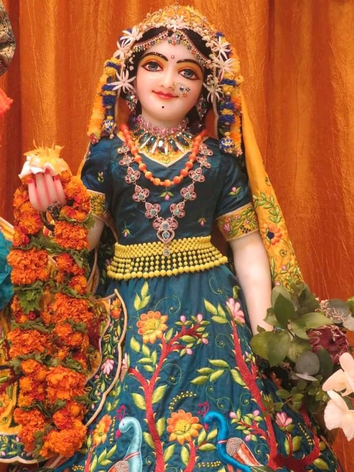 mondal_sc's tweet photo. @gombos_nikolett Hare Krishna https://t.co/Ue8AAVJB0e
