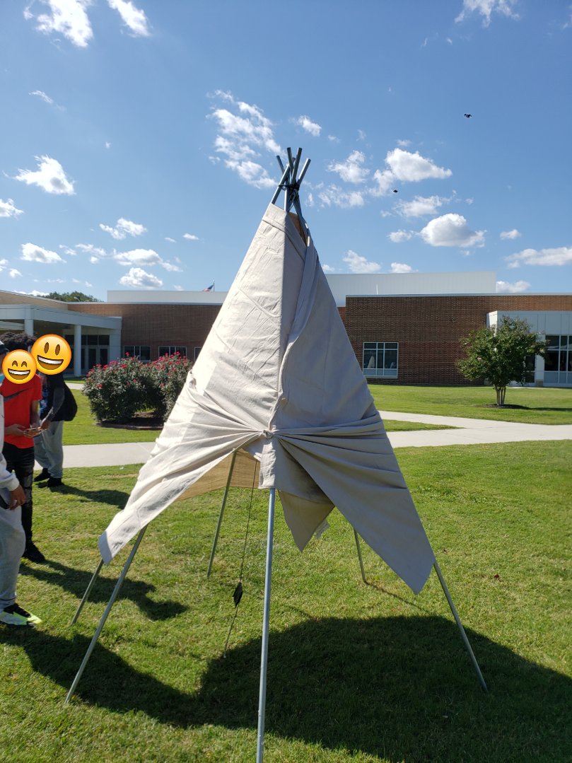 SenseiSeidita's tweet photo. Hands on history. Comparing communities of today to indigenous communities. Students had to work together to build tipis after researching different indigenous tribes across North America @HenricoSchools @HenricoHistory @HenricoHighSch https://t.co/OYKNUcdlX5