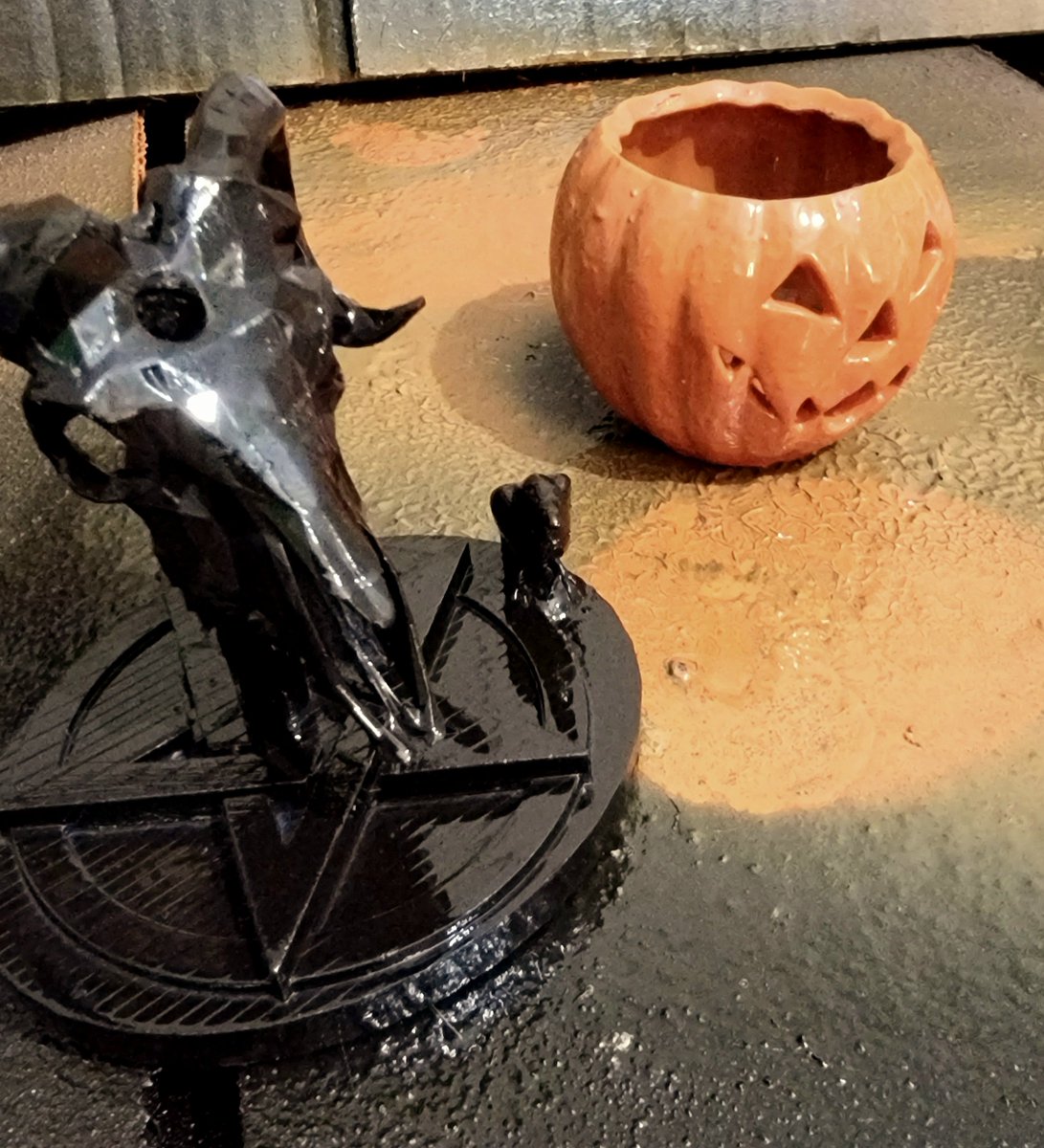 Our Holiday Collection is on it's way! stocking up now! Follow for more pictures and updates on our new collections!
mynerdforge.shop
#Dayofthedead #Samhain #Halloween #norse #pagan #wicca #spiritual