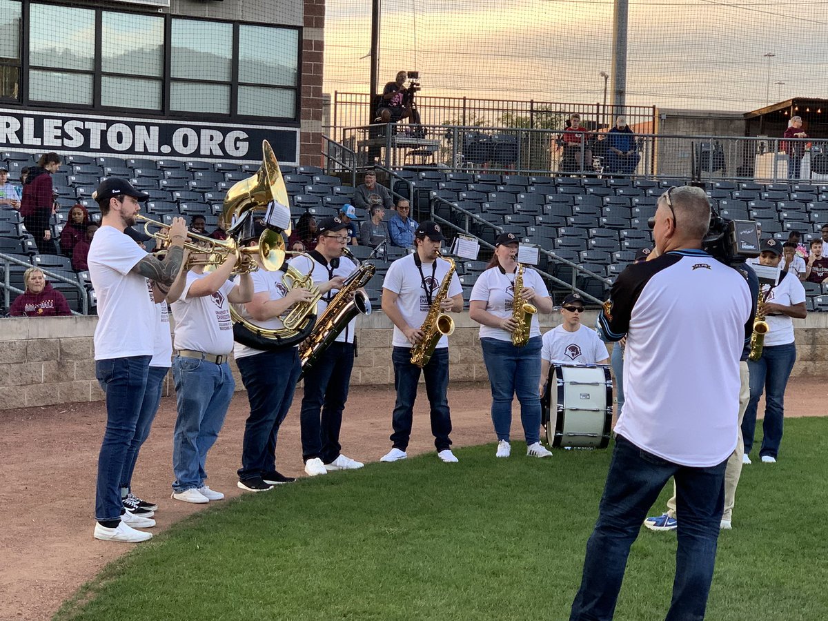 UofChasAD's tweet photo. It’s a great day to be a Golden Eagle! It is UC night at our minor league park, featuring the Charleston Dirty Birds.  A big S/O to Mani, Ellis, and Layne and Tom Minturn from Chik Fil A for their sponsorships. https://t.co/eRwBVZ9tUl