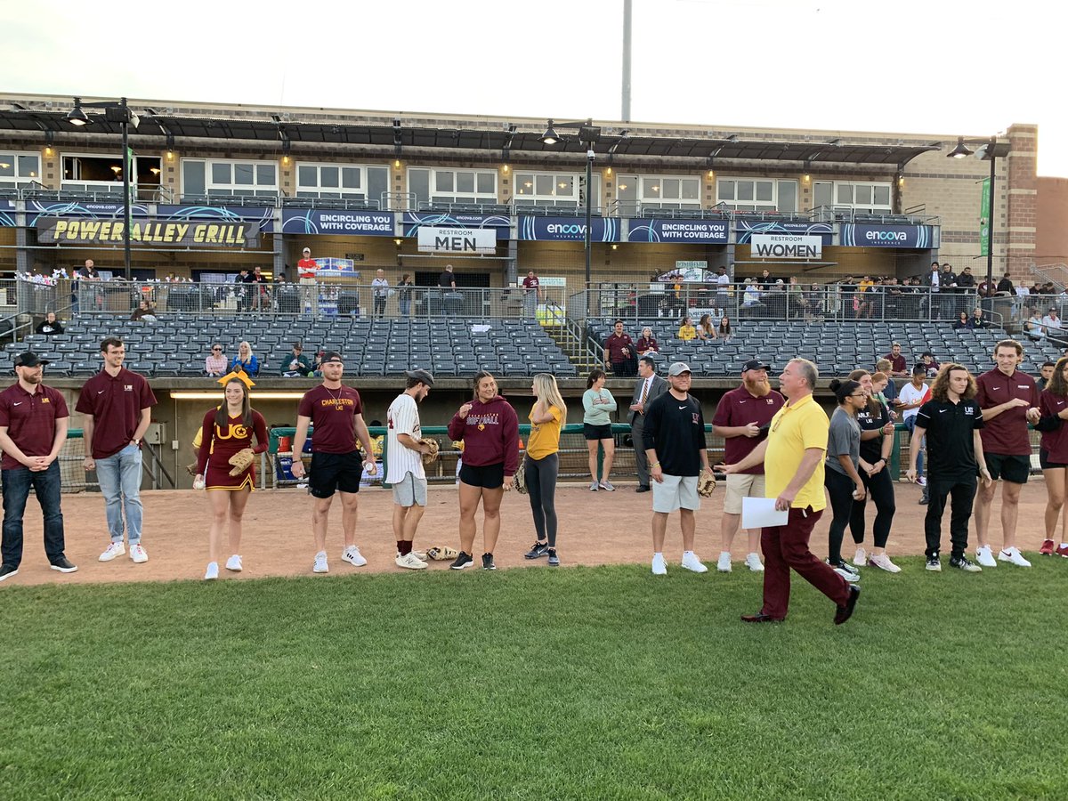 UofChasAD's tweet photo. It’s a great day to be a Golden Eagle! It is UC night at our minor league park, featuring the Charleston Dirty Birds.  A big S/O to Mani, Ellis, and Layne and Tom Minturn from Chik Fil A for their sponsorships. https://t.co/eRwBVZ9tUl