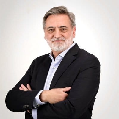 ¡AHORA! Charlamos con Gustavo Ledebur, Integrante del Frente Por Estos Colores #Racing    🎙️💬