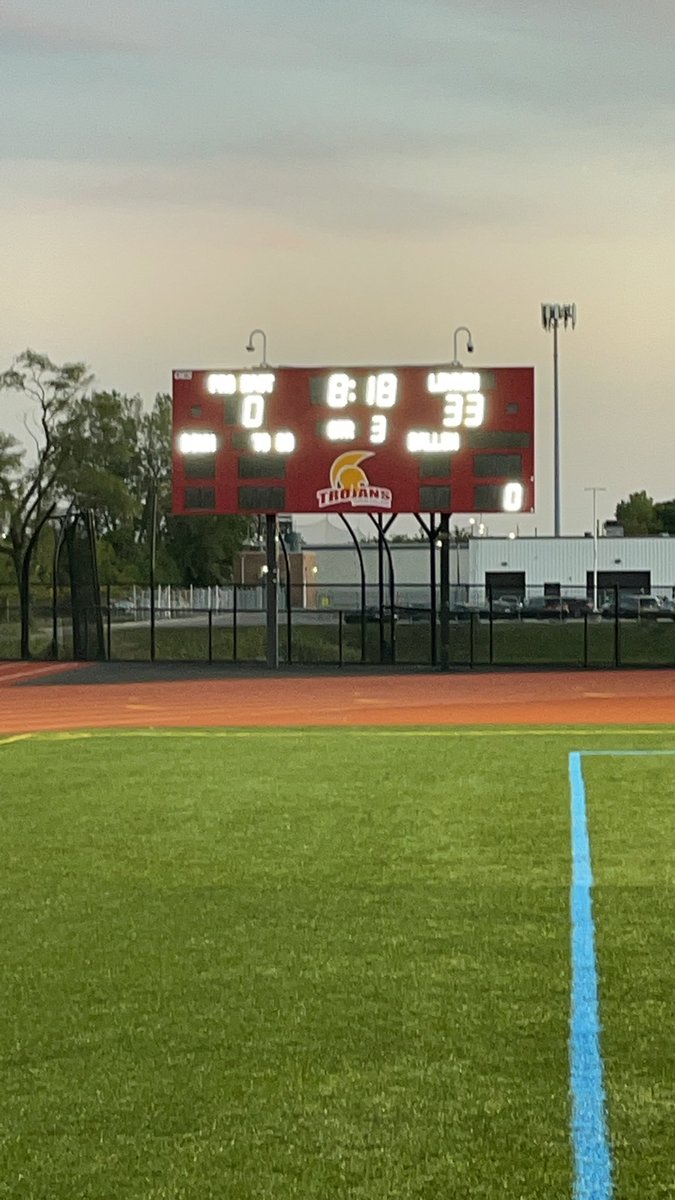 Great opening drive to extend the lead! <a href="/Leydenathletics/">Leyden Athletics</a> #LeydenPride
