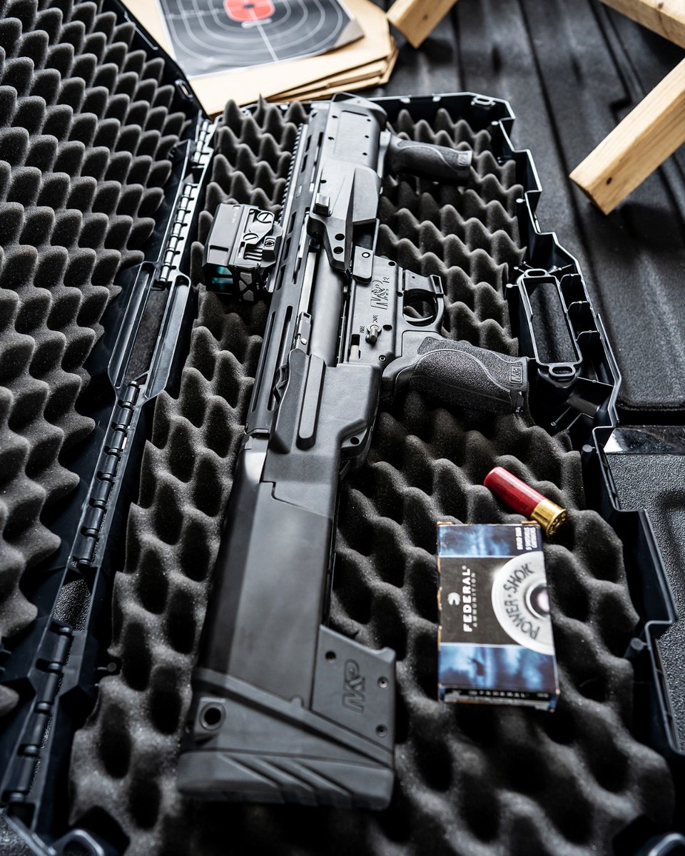 Smith_WessonInc's tweet photo. Safely chambering mini-shell loads, holding 6+6+1 3" magnum shells and 7+7+1 2.75" standard shells, M&P®12 has ultimate ammo versatility. Have you gotten your hands on one yet?
#BullPump #Shotgun #MP12 https://t.co/GWPQ53eMvC