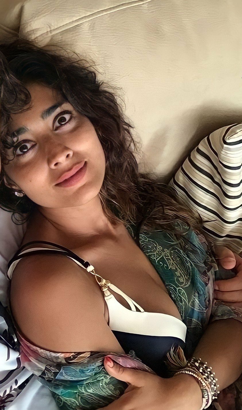 FAkmUvlVQAkjrYp?format=jpg&name=large