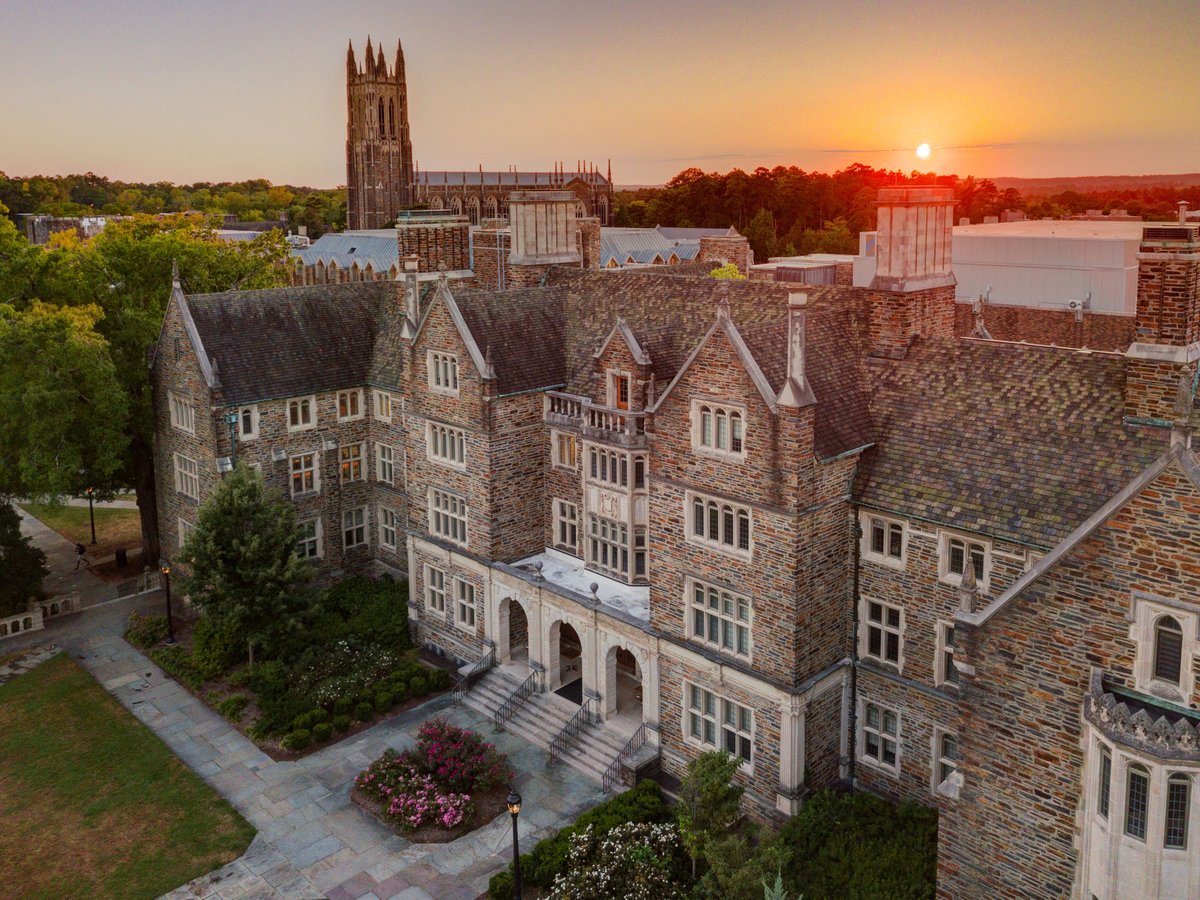 DukeU's tweet photo. When September ends 🌇 https://t.co/PqAUco43S9