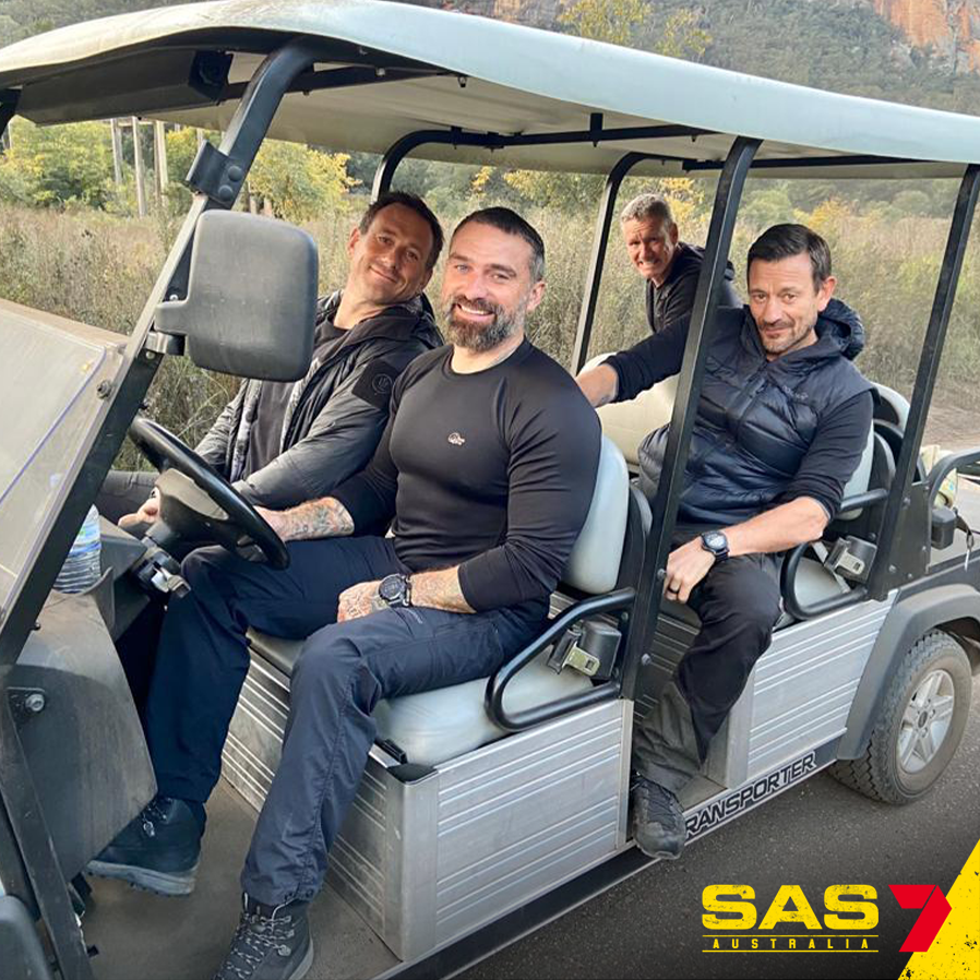sasaustralia's tweet photo. Rolling up to scream at the Recruits like... 😜 #SASAustralia @antmiddleton @jason_carl_fox @ollie_ollerton @billingham229b https://t.co/1twnvzR8wJ