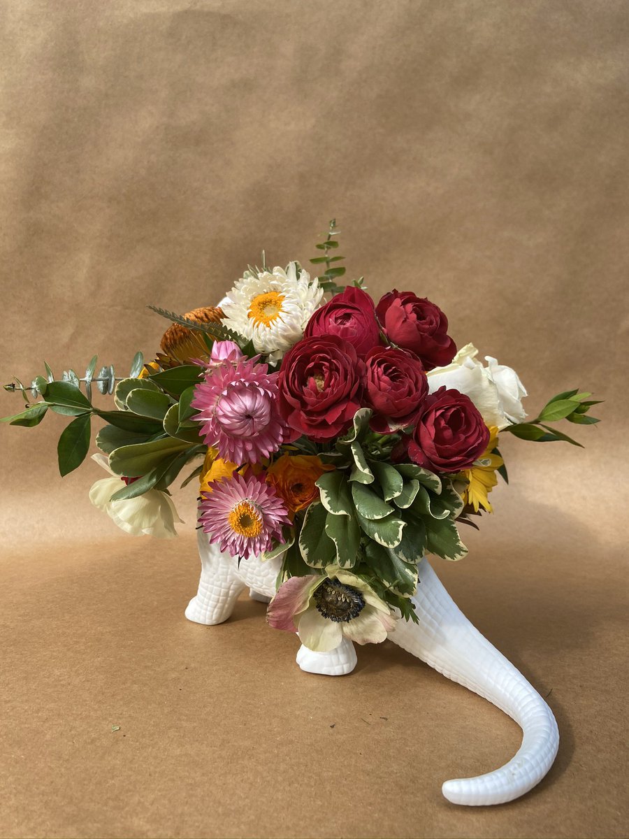 gypstaaa's tweet photo. A customer bought in these dinosaur vases &amp; told me to do what I wanted. https://t.co/RziULCKYar