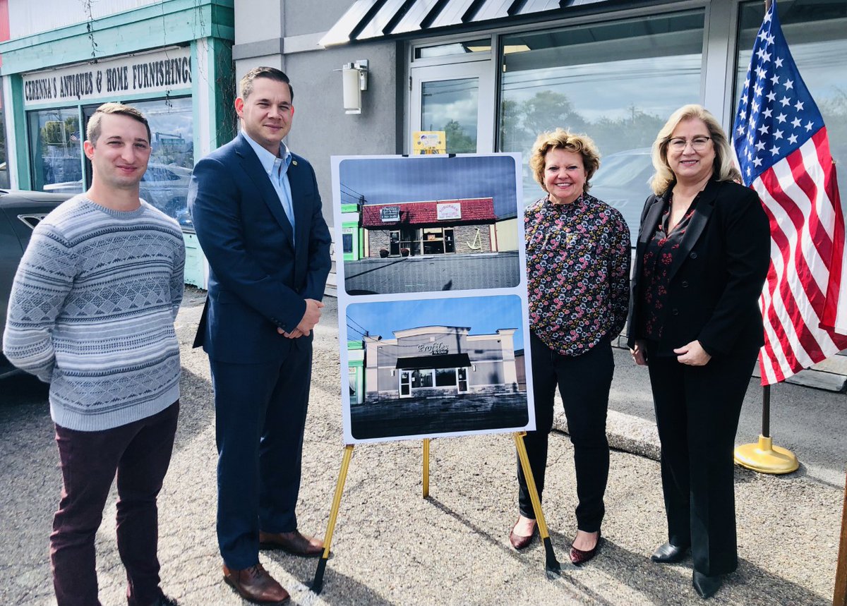 OnondagaCounty's tweet photo. Today @CEJRyanMcMahon was joined by Legislator @debjcody, @TownofSalina Supervisor Gunnip &amp; Councilor Ciciarelli to announce a $1.25M investment to improve the Mattydale Main Street/Business District. #SmallBusiness #EconomicRecovery https://t.co/uSwKxlirc7