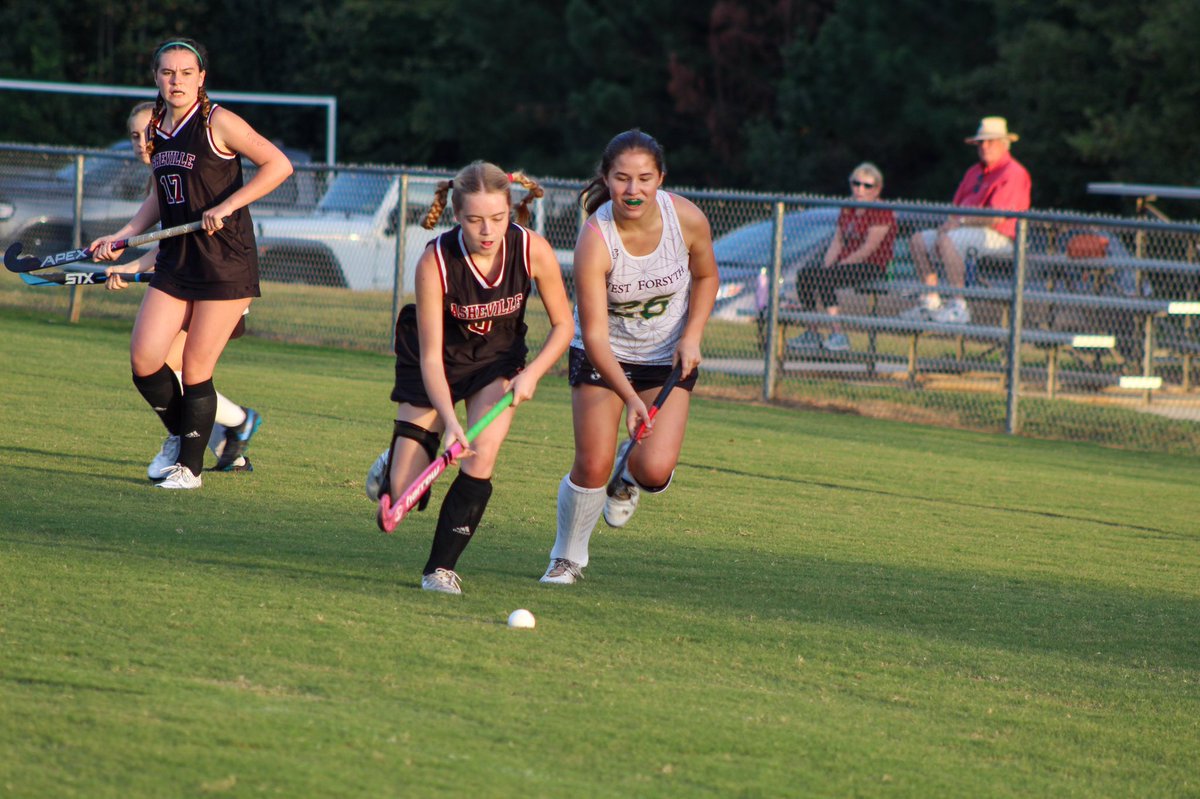 📸: pics of JV &amp; varsity field hockey vs. Asheville tonight. Check out more at instagram.com/p/CUd0makge3R/…
