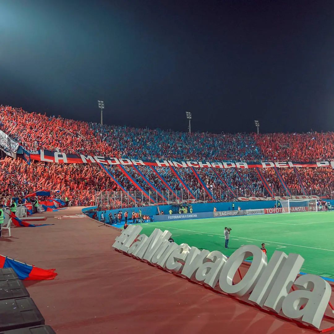 jesus1912ozuna's tweet photo. Ser hincha de Cerro Porteño no se explica, simplemente se siente. La Pasión explota, y las fronteras no existen. #109AñosDelMásPopular. https://t.co/DhwlIqtwGG