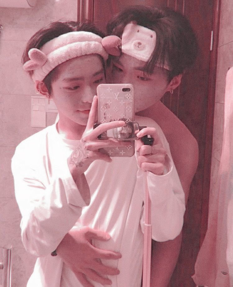 httpOmegaTae's tweet image. “ @JungkookWolfie is mine and I’m am his ~ “