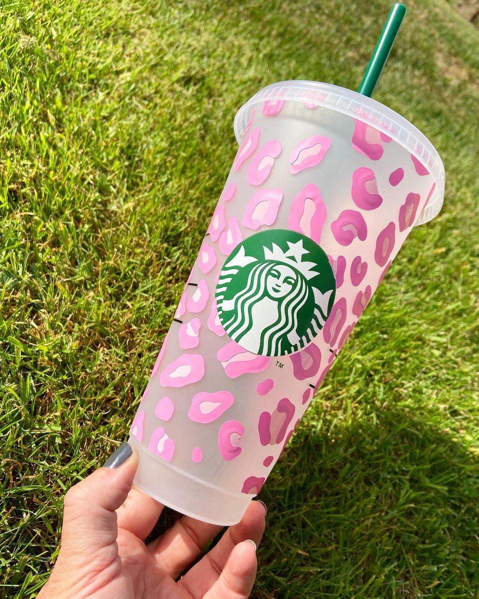 Another creation 😜 #Crafting #StarbucksTumbler #PinkLeopard 👏🏽👏🏽❤️
